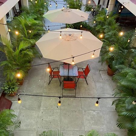Hotel El Reformador Puerto Barrios Dış mekan fotoğraf