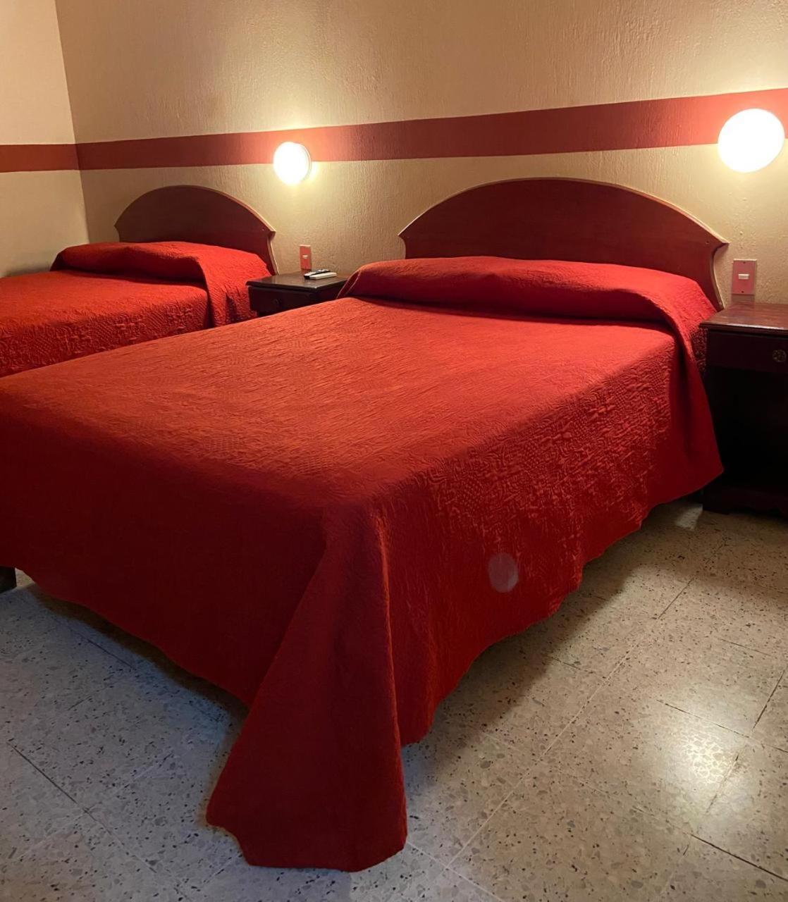 Hotel El Reformador Puerto Barrios Dış mekan fotoğraf